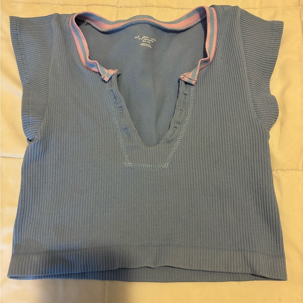 Urban outfitters Blue/Purple ribbed top, size xs, never worn